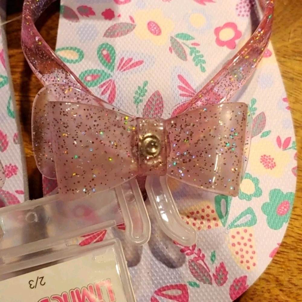 NWT 2 for $15 Limited Butterfly & Flowers w/ Spar…